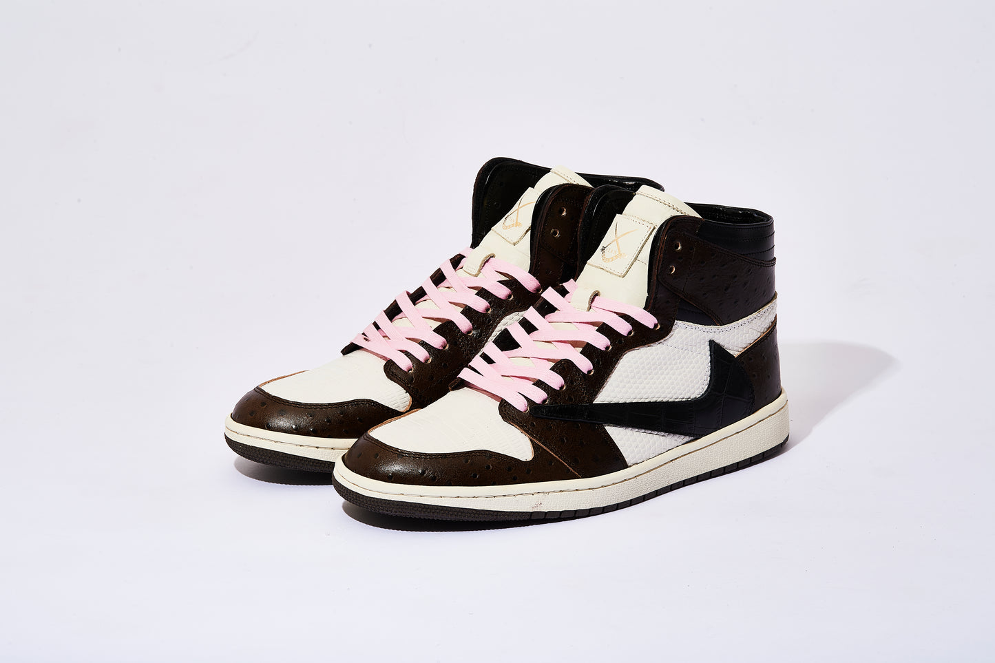 GLS-010/TS Ostrich LUX