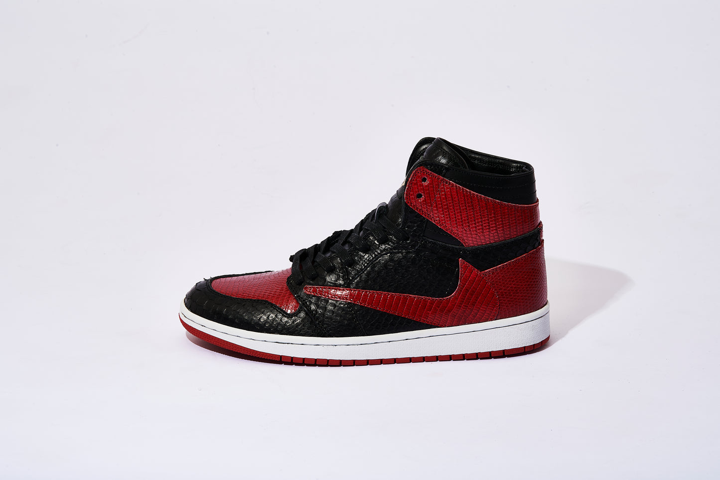 GLS-011/TS BRED EXOTIC LUX